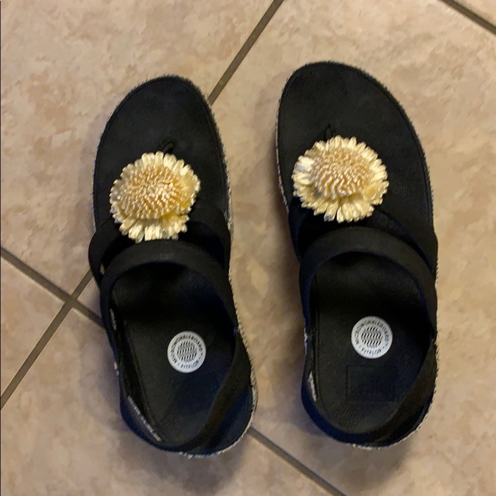Sandal shoes fitflop
